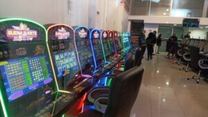 Clausuran por segunda vez casino clandestino que mantenía casi 70 máquinas de juegos
