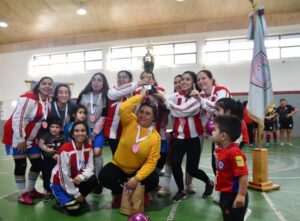 Escuela España se coronó campeona tanto en damas como varones de la “Copa Padre Hurtado”