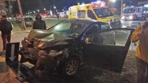 Accidente vehicular deja como saldo tres personas lesionadas
