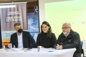 VII edición de “Magallanes en 100 Palabras” abrió con charla “Escribir también es sentir” de Pablo Simonetti