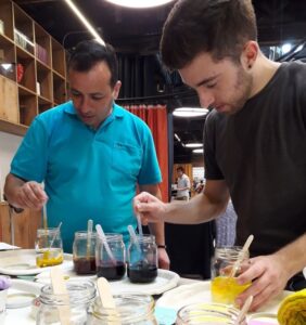 Invitan a docentes de arte al taller gratuito “¿Crees que sabes de color?”