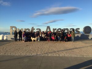 Estudiantes conocieron historia de los monumentos