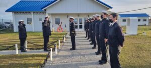 Comandante en jefe de la Armada revistó Capitanía de Puerto de Porvenir
