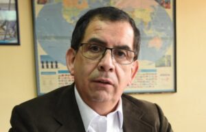 Dura crítica a Enap por extensión de contrato