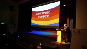 Realizan seminario que potencia la inclusión y el respeto hacia los estudiantes trans