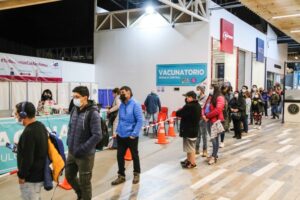 El 79% de la población en Magallanes está al día con sus vacunas contra el Covid-19