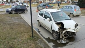 Colisión en sector norte deja dos personas heridas