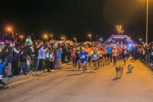 Más de 4.000 deportistas desafiarán las condiciones climáticas en Corrida Nocturna 2022