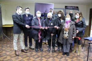 Inauguran puntos de lectura con 480 textos en Condominio de Viviendas Tuteladas y UCAM de Puerto Natales