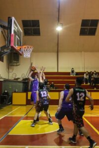 Hoy continúa la emoción del básquetbol laboral en damas y varones