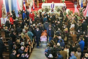 Multitudinario adiós le rindió Magallanes a la exgobernadora Gloria Vilicic