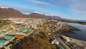 Condenan a padrastro que violó a menor en Puerto Williams