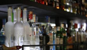 Nuevamente locatario de bar recurre a la justicia para que renueven su patente de alcoholes