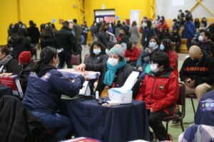 Más de 1.200 estudiantes de Magallanes recibieron computadores de las Becas TIC