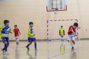 A todo gol se desarrolla el campeonato de futsal infantil Asociación Punta Arenas