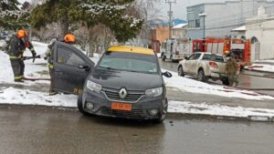 Colisión provocó fuga de gas de taxi básico