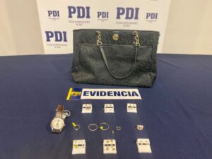 Descubierta con joyas robadas en Zona Franca es sentenciada a 361 días de reclusión domiciliaria nocturna
