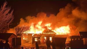Reúnen ayuda para afectados por incendio en San Gregorio