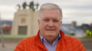Senador Kusanovic optimista por posible solución al 4%