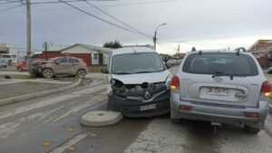 Dos lesionados dejó triple colisión