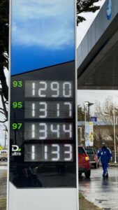 Nuevamente ayer volvieron a subir los combustibles