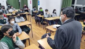 Carabineros retomó charlas para prevenir violencia