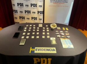 PDI detuvo a dos sujetos por microtráfico en Natales