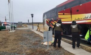 Carabineros realiza controles preventivos en Villa Tehuelches