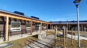 Entregan modernas instalaciones para adultos mayores en Natales
