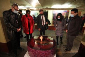 Inauguran en el Museo Regional de Magallanes exposición que celebra los 40 años del Concurso de Arte Joven
