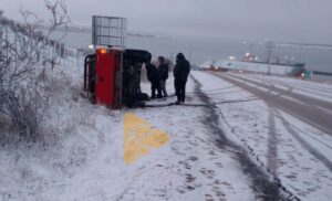 Cortes de ruta y despistes dejó nueva caída de nieve en la Región de Magallanes
