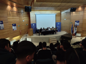 Licenciados en Educación Física contaron su experiencia laboral a estudiantes