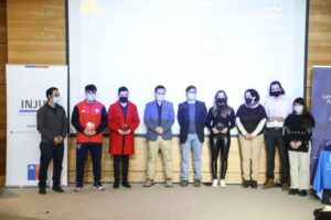 Injuv reconoce a cuatro destacados jóvenes magallánicos