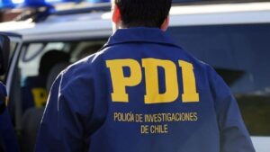 Detienen a joven porque le vendió marihuana a un agente encubierto de la PDI en estacionamiento de supermercado
