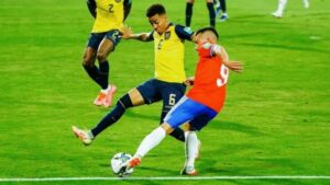 FIFA determina que Byron Castillo deberá declarar en Suiza por denuncia en su contra y alimenta las esperanzas mundialistas de Chile
