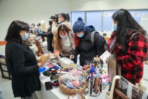Más de treinta emprendedores dan vida a feria en Santo Tomás