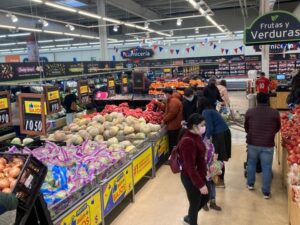 Canasta básica de alimentos acumuló en agosto la mayor alza en su historia