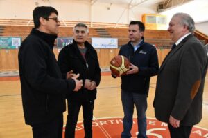 Cuatro equipos nacionales disputarán copa de básquetbol en Punta Arenas