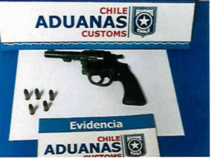 Argentino que ingresó con arma de fuego a Chile tendrá que pagar 100 mil pesos
