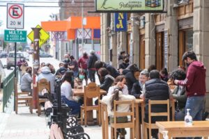 Restaurantes vivieron buen fin de semana patrio, pero en Natales no hubo aumento