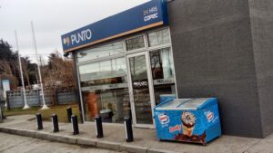 Encarcelan a joven que asaltó servicentro premunido de un perfume