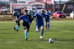 Con el partido entre Estrella del Sur y Fitz Roy continúa torneo Apertura del Barrio Sur