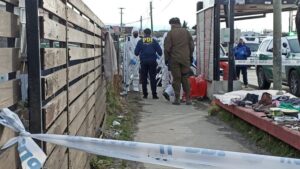 Encuentran a hombre fallecido en vía pública