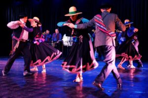 Municipio de Punta Arenas presentó actividades culturales del segundo semestre