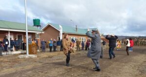 Histórico: Realizan acto cívico militar en la comuna de Timaukel