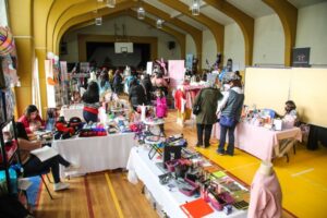 Feria dieciochera se realiza en el Insuco