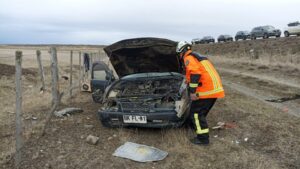 Vehículo volcó en la Ruta 9 Norte y chofer se retiró del lugar
