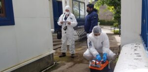Inicia juicio contra acusado por robo de computadoras en Colegio Británico