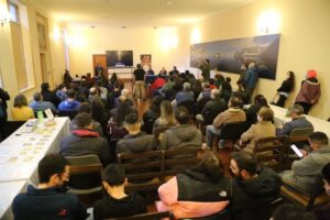 Masiva asistencia tuvo conferencia ufológica