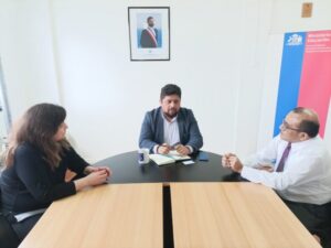 Seremi de Educación junto al comité organizador del II COMAFI difundieron el cronograma del evento en las escuelas